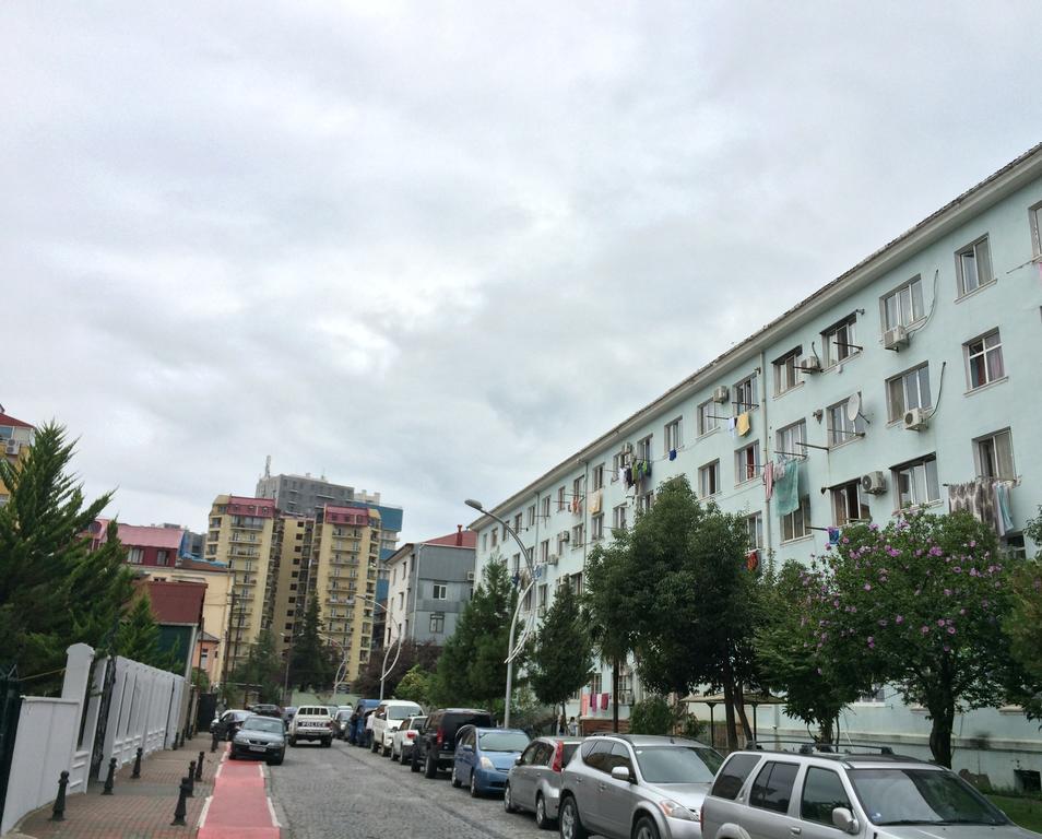 Apartment On Khinikadze 4 Batumi Kültér fotó