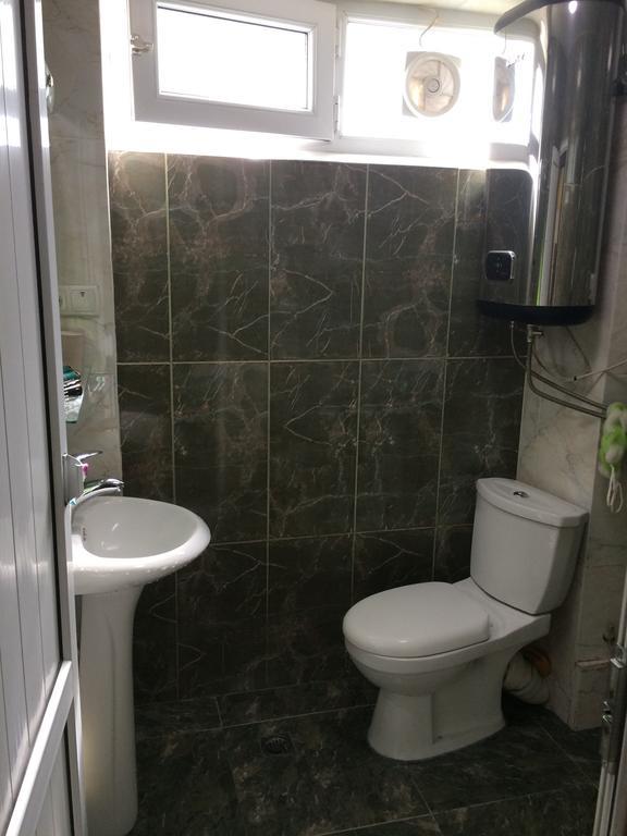 Apartment On Khinikadze 4 Batumi Kültér fotó